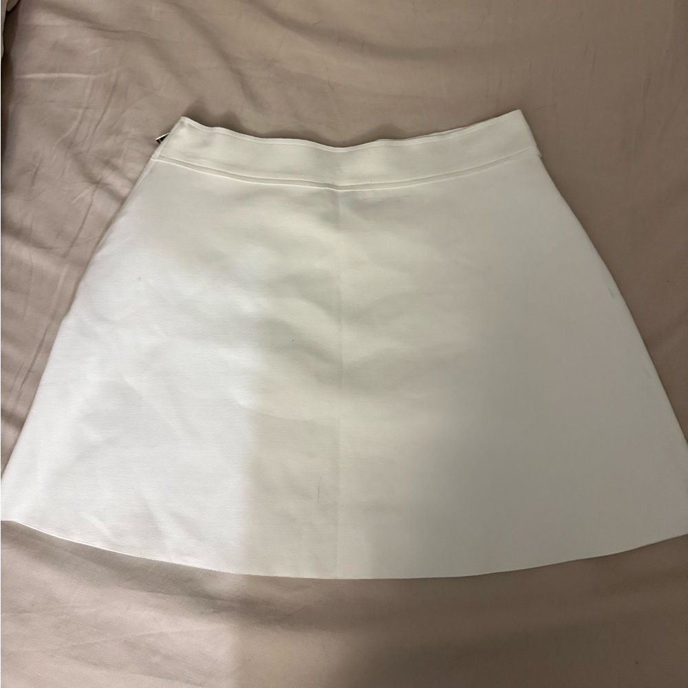 Zara white  Skirt with zipper (has two small stains)